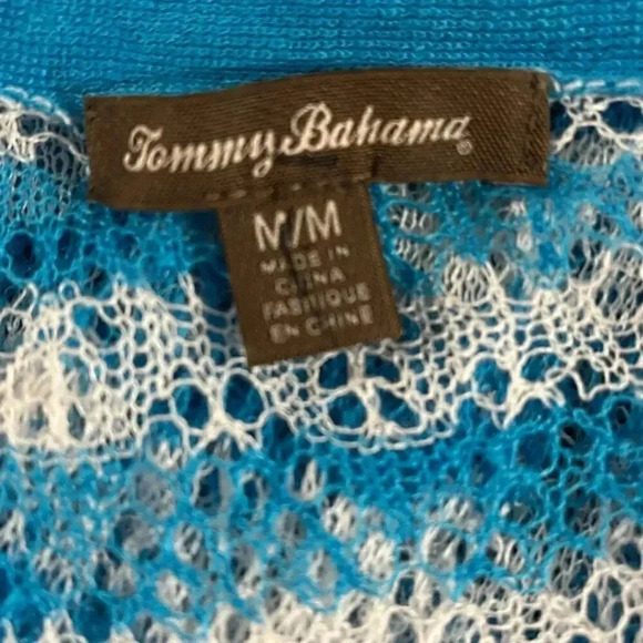 Tommy Bahama size M blue and white open weave cover up/lightweight sweater EUC - Picture 6 of 7